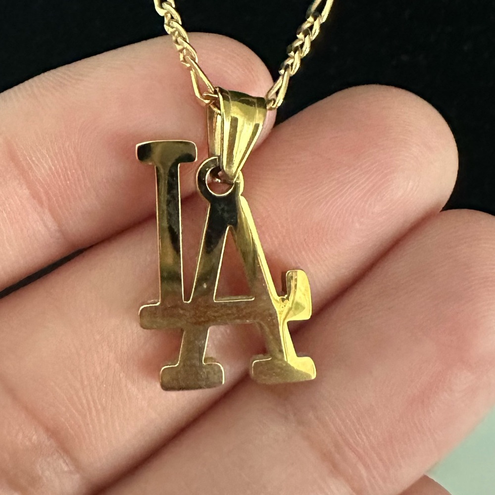 LA Dodgers Pendant Necklace (18k Gold Filled)